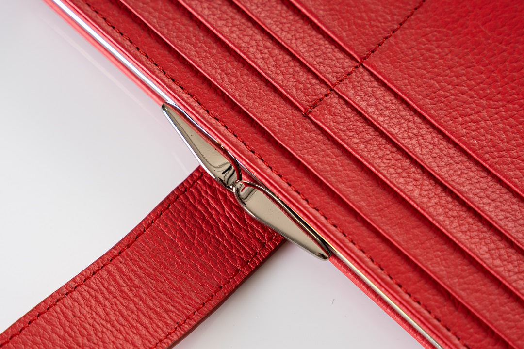 The Everyday Clutch