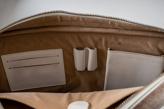Pearl White Laptop Carry